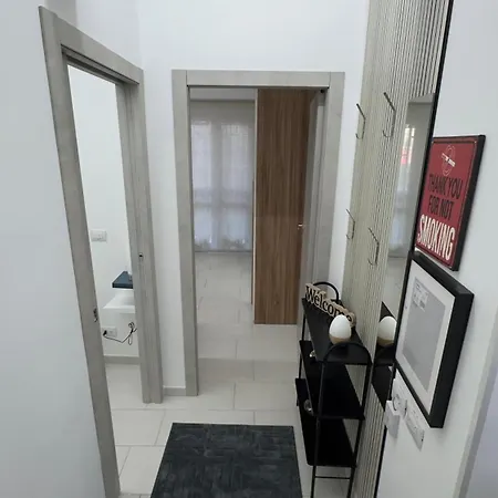 Vito's House *